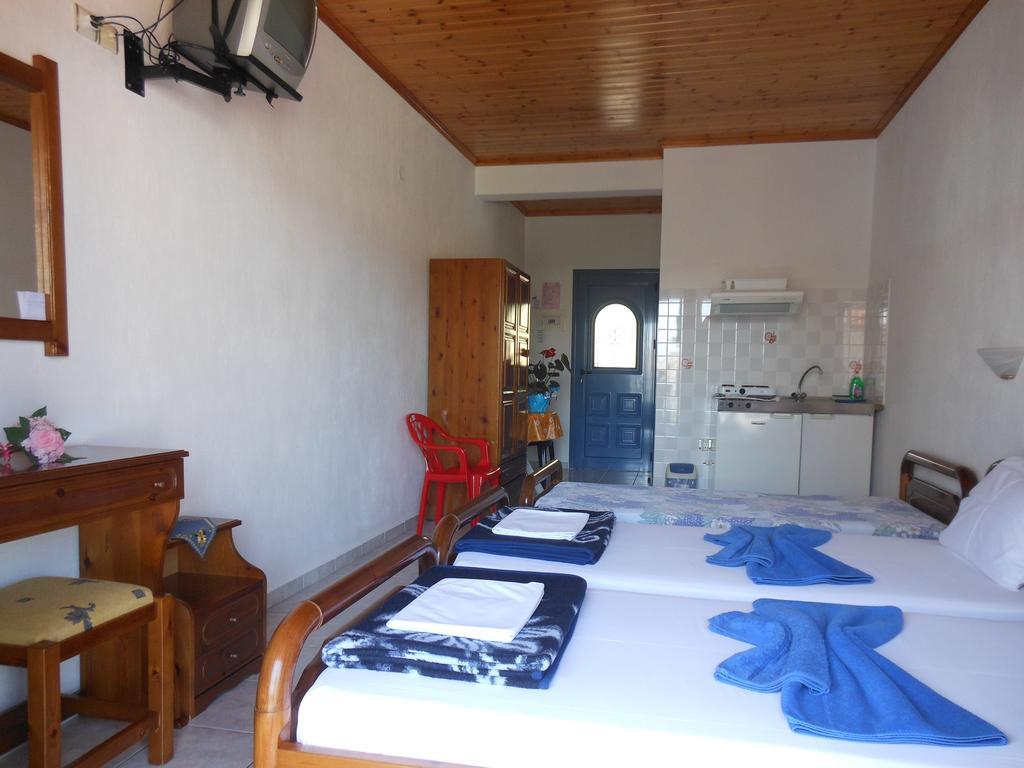 Pansion Giorgos & Rania Apartment Skiathos Town Ruang foto